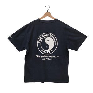 Vintage T&C Surf Designs Hawaii Tee – Single Stitch, Endless Wave Tour, 90s Surf Spots Graphic, Size XL, X-Large