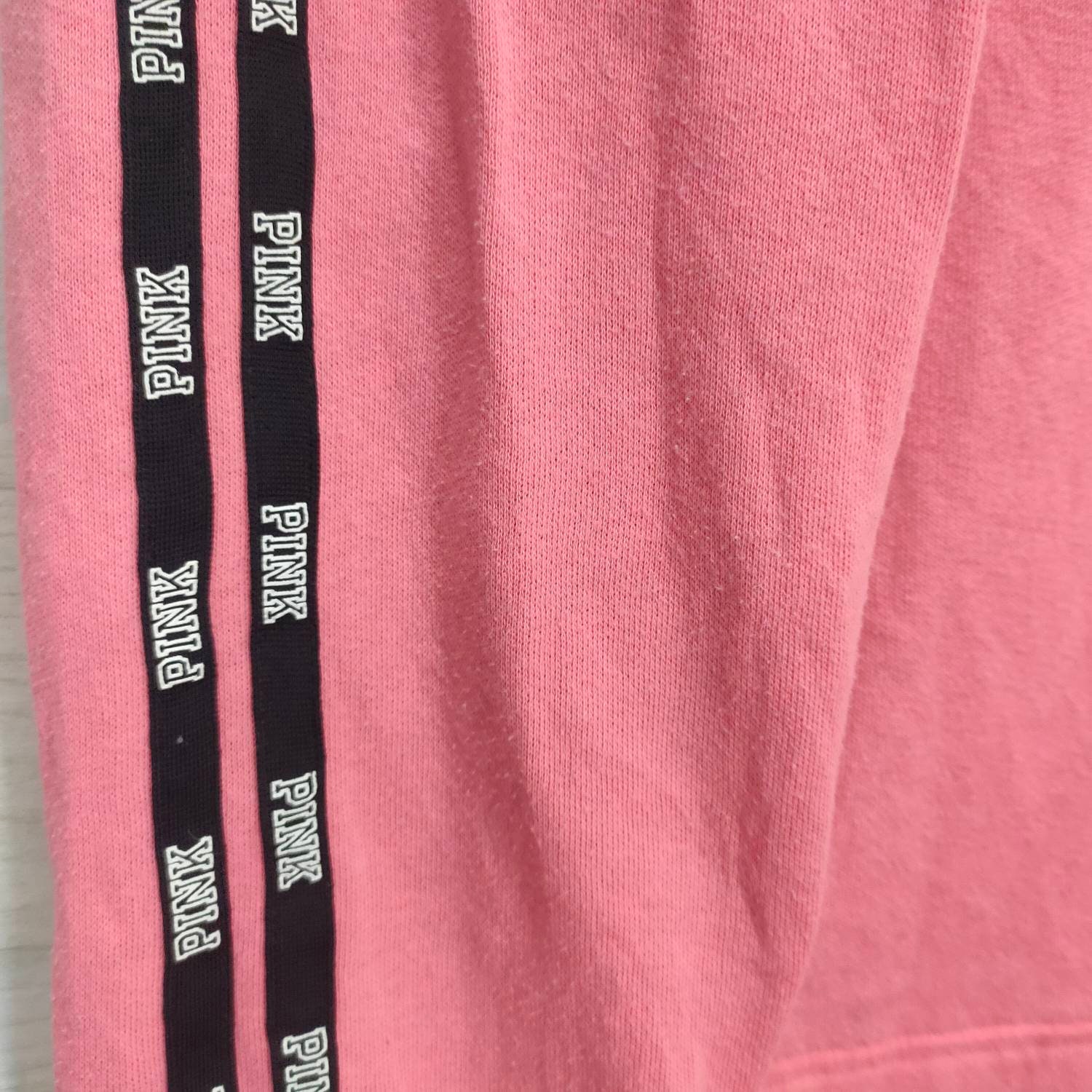 Y2K Drop Shoulder Love Pink VICTORIA'S SECRET Spell Out Sweatshirt