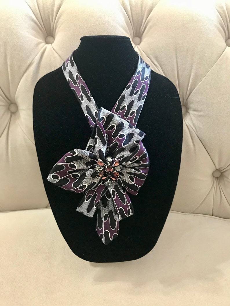 Adorn Necktie Necklace
