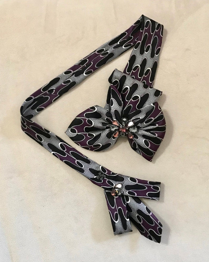 Adorn Necktie Necklace