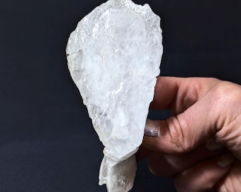 中国四川省金口河鉱山産の白色水晶上の重晶石 / 原石鉱物標本 / 原石