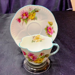 Shelley Dainty Begonia Tea Cup and Saucer