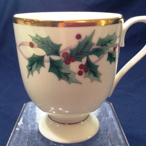 Mikasa Christmas Fine Bone China Tasse