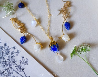 Flora of wonderland necklace earrings jewelry set/ Lapis lazuli moonstone and flowers jewelry/ Deep blue vintage/ 14k gold filled