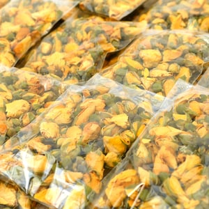 Enveloppes de confettis de mariage - Boutons de rose jaunes - Paquets de confettis 100% biodégradables, sacs à confettis naturels écologiques, sacs à confettis bohèmes