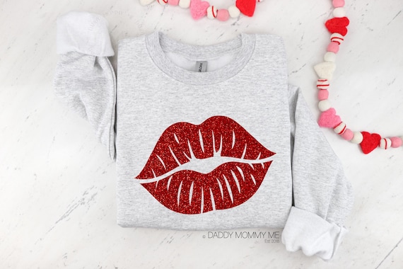 Red Glitter Lips Sweatshirt | Valentine’s Day Sweatshirt | Kiss Lips Sweater | Valentine Outfit | Cute Love Sweatshirt | Gift for Her