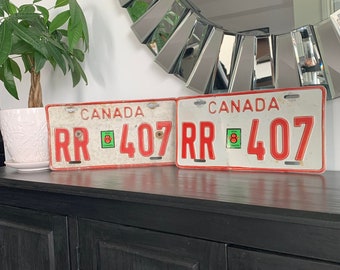 Pair 1990 Canada Federal License Plates