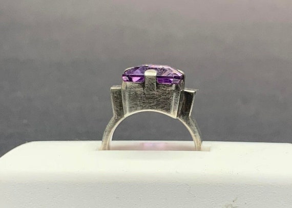 Sterling Silver 925 Ring with Light Purple Emerald-Cut Stone - Size 8