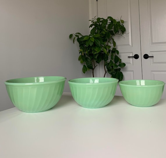 Vintage Jadeite Fire King Swirl Stacking Mixing Bowl Set of 3