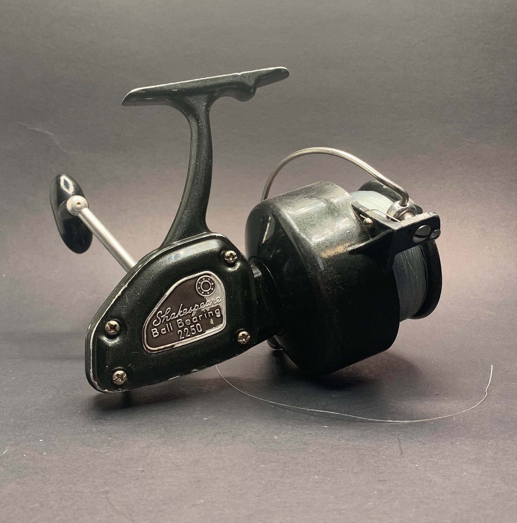 Shakespeare Ball Bearing 2250 Fishing Reel Great Gift Idea 