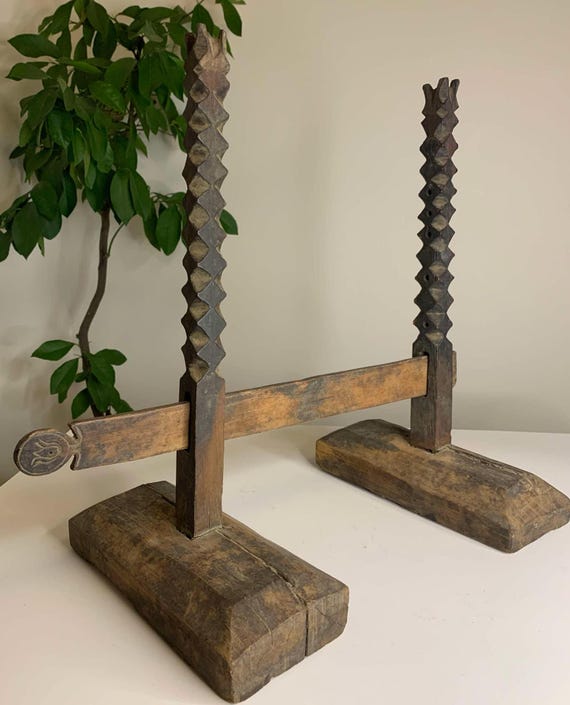 16" Primitive Carved Wooden Standing Adjustable Loom Rack