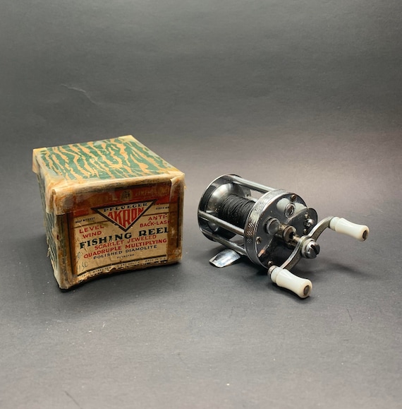 New Old Stock Early Pflueger Akron No. 1893 Level Wind Fishing Reel with Original Box