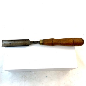 Howell Cast Steel Gouge 5.5&quot; long