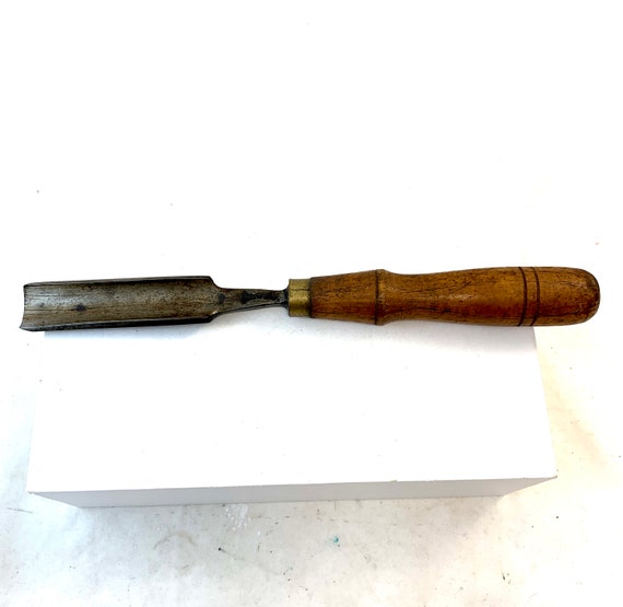Howell Cast Steel Gouge 5.5" long