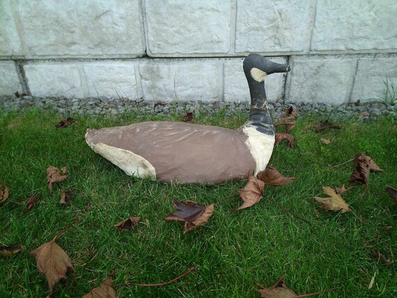 Primitive Canvas Hand-Painted Canada Goose - Fixed Shipping Cost