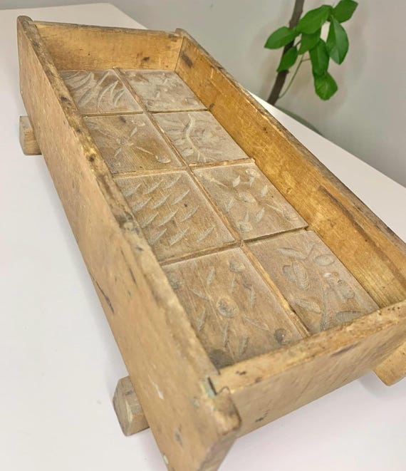 Antique Canadian Primitive Maple Sugar Mold - Flower Pattern