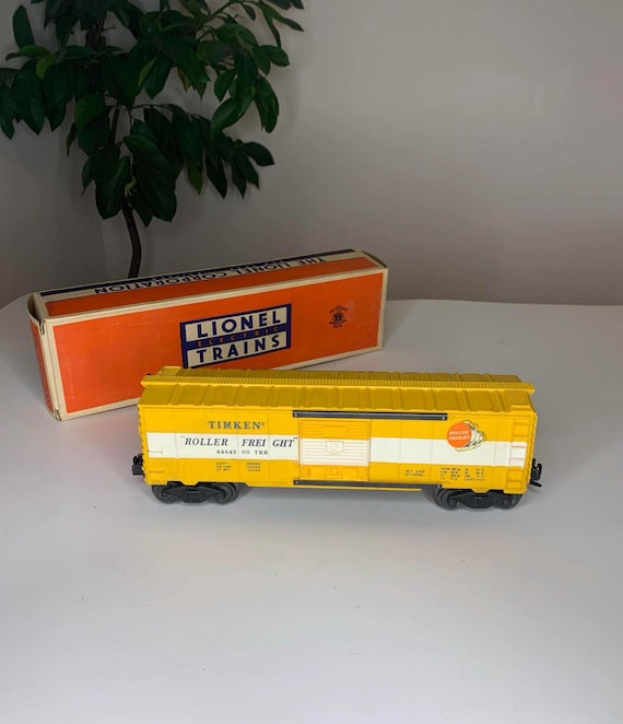 Lionel Electric Trains Box Car No. 6464-500 includes Original Box