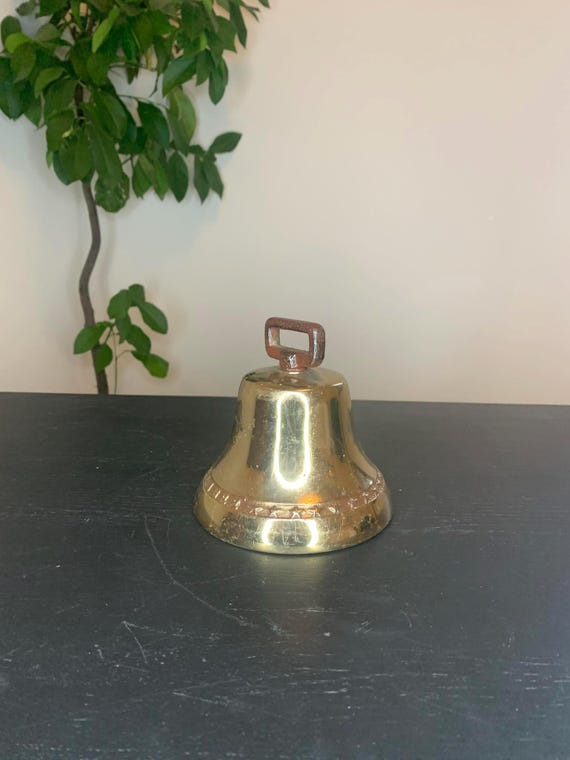 Antique Brass / Iron Puritan 1622 Cow’s Bell Farmhouse Primitive Star Border