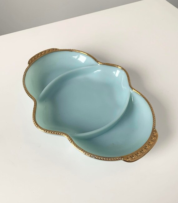New Old Stock Robin's Egg Blue Fire King Oven Ware Dish with Original Box