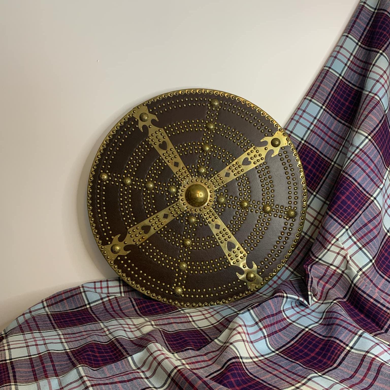 Artisan Hand Crafted Scottish Celtic Highland 20" Targe / Shield - Made in Canada - Fixed Shipping Cost