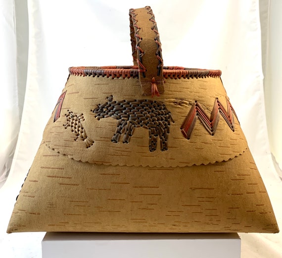 Canadian Indigenous Birch Bark Basket With Bear Motif Etsy