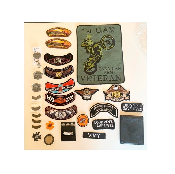 Large Harley Davidson Motorcycle Collection (28 Pieces) - Badges, Pins, etc...