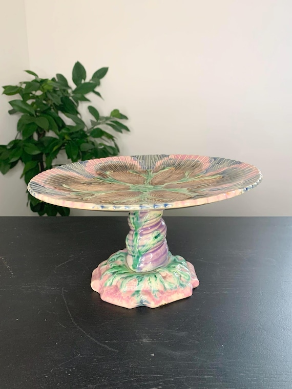 Early American 1880s Antique Majolica Shell and Seaweed Cake Stand