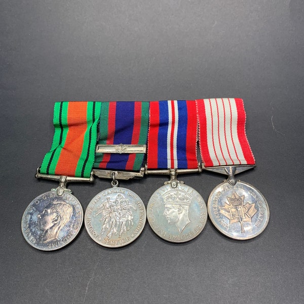 1939-1945 WW2 Canada Medal Group of 4 with Canada 125 Medal - Great Gift Idea