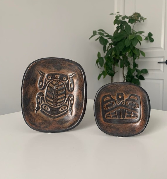 Pair of Haida Frog and Haida Beaver Clay Dishes - British Columbia - Canada
