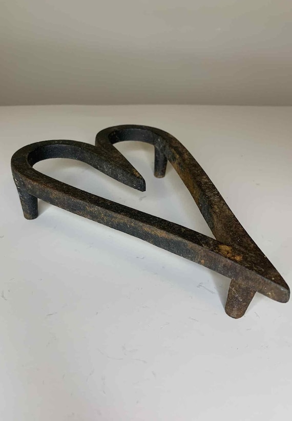 Primitive Cast Iron Heart Shaped Trivet