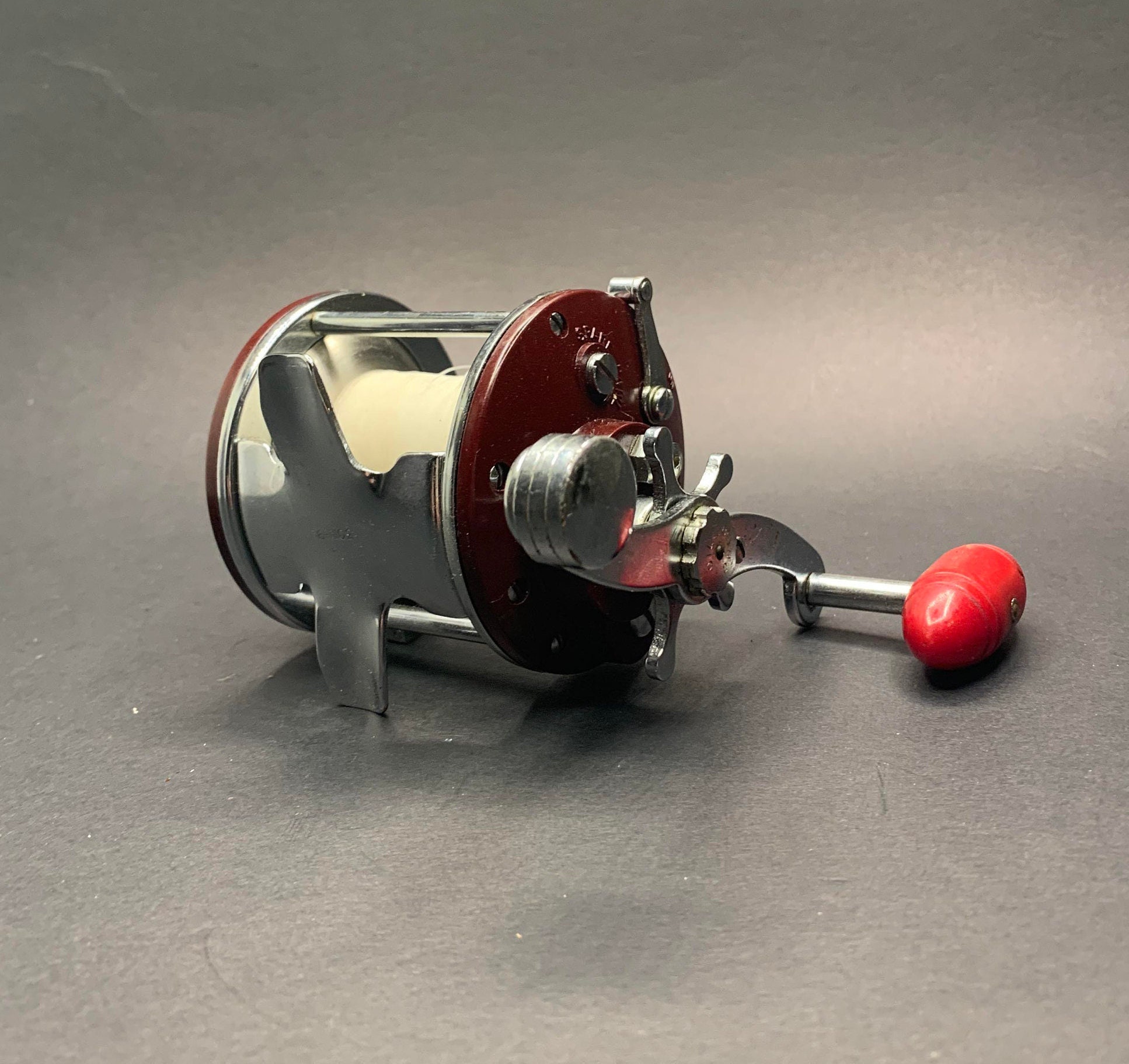 MADE IN USA – PENN 420 SS FIXED SPOOL SPINNING REEL – Vintage Fishing Tackle