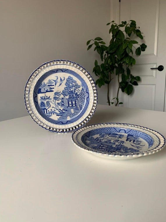Pair of Early Spode Willow Pattern Pierced Ribbon Plates