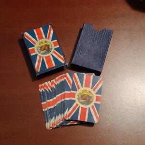 Chas vintage complet. Cartes à jouer Goodall & Son Ltd avec motif castor et Union Jack