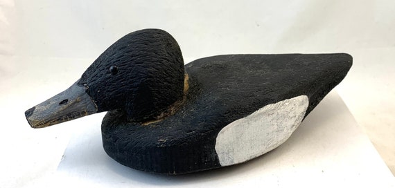 Vintage Wooden Carved Decoy with Glass Eyes - Working Decoy for Deer Lake Hunt Club