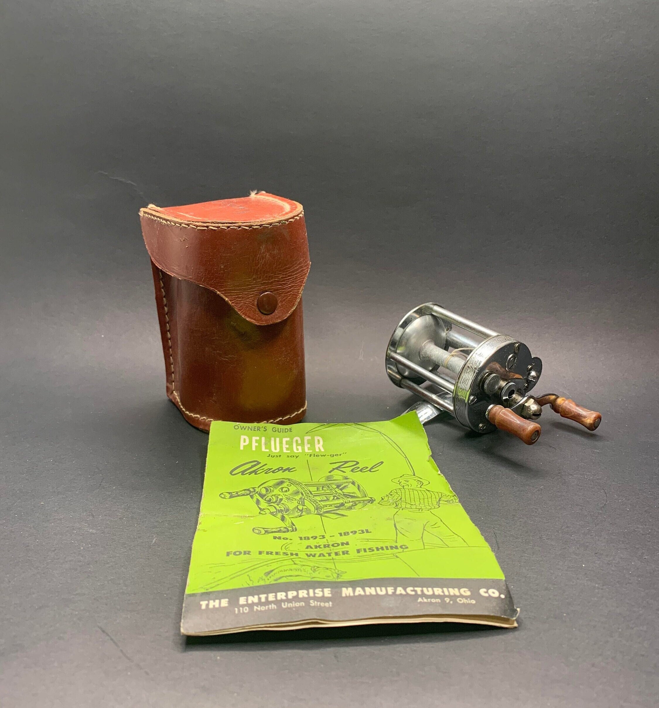□☆Pflueger-AKRON＃1893☆□/米國製骨董倆軸受式釣糸捲
