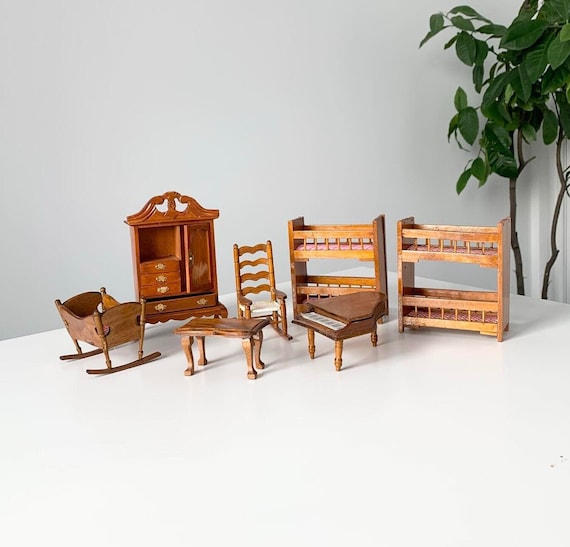Lot of 7 Pieces of Vintage Wooden Doll House Furniture