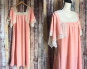 60 39 s Polyester House Dress, Modern Vintage Polyester and Lace Night Gown Cover Up, Modern Peach House Dress or Swimsuit Cover Up