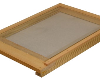 Screened Bottom Board- Langstroth Beehive