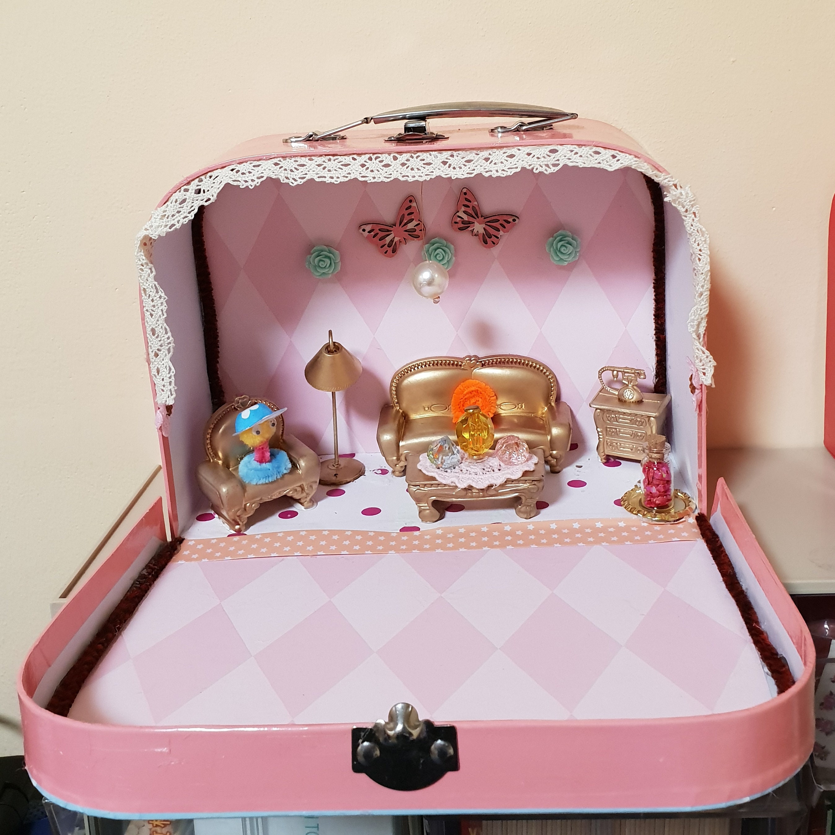 Suitcase Dollhouse travel Dollhouse in 