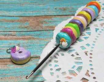 Donut crochet hook with stitch marker, polymer clay crochet hook, crochet gifts, crochet tools,   clay crochet hook, kawaii crochet hook