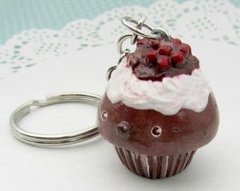 Muffin charm keychain - Big charm - polymer clay charm - clay charm - polymer clay - cupcake keychain - dessert jewelry - clay cupake charm