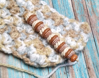 Pumpkin cupcake crochet hook, polymer clay crochet hook, crochet gifts, crochet tools, clay crochet hook, pumpkin spice, kawaii crochet hook