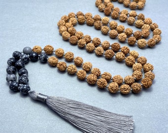 Echte Rudraksha en Sneeuwvlok Obsidiaan Mala Ketting met Zijden Kwastje - Spirituele Sieraden - Sereniteit en Spiritueel Bewustzijn