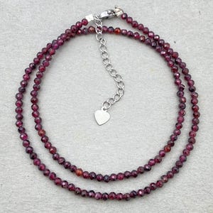 Delicate Garnet Choker Necklace, Healing Garnet Crystal Dainty Choker, Natural Stone Minimalist Choker Necklace January Birthstone Gift