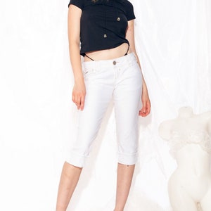 Vintage Capri Pants Y2K Low Rise Jeans in White 2000s Skinny Jorts Trousers Small