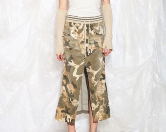 Vintage Y2K Cargo Skirt in Green Camo Print 2000s Freesoul Maxi Skirt Military Streetwear Small
