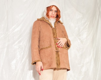 Casaco vintage Y2K em camurça sintética com forro de lã, estilo anos 2000, modelo hippie da Penny Lane em couro vegano.