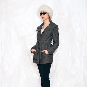 Vintage Y2K Winter Coat in Grey Wool Blend with Belt 2000s Jacket Dark Academia Small