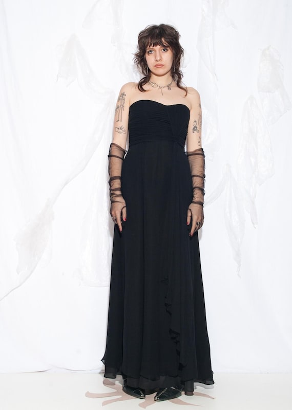 whimsigoth formal dress Velvet Dress, 80s Formal Dress, Goth Dress, Whimsigoth, 80s Goth, 80s Prom Dress