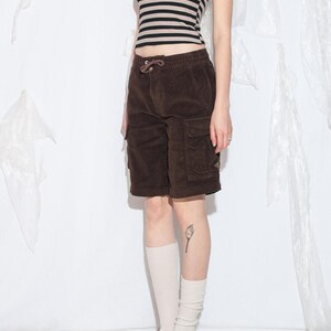 Vintage Y2K Billabong Cargo Shorts in Braunen Cord - 2000s Breitbein Hose im Gorpcore Style - Grösse S